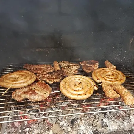 Дом отдыха Gigi, Ideala Pentru Relaxare Si Distractie! Бряза